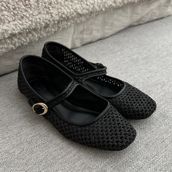 Nordstrom Black Mesh Flats with Gold Buckle - Picture 1 of 3
